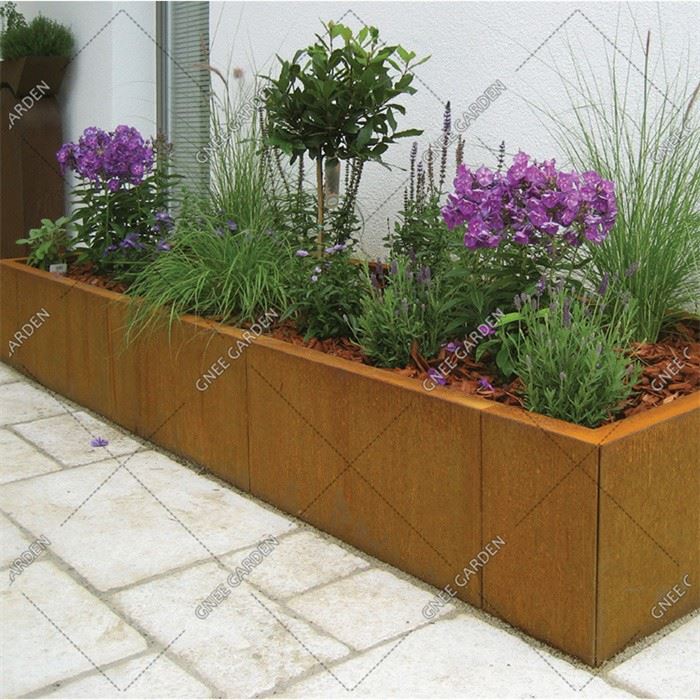 Bold Corten Steel Planter For High-End Hotels And Resorts