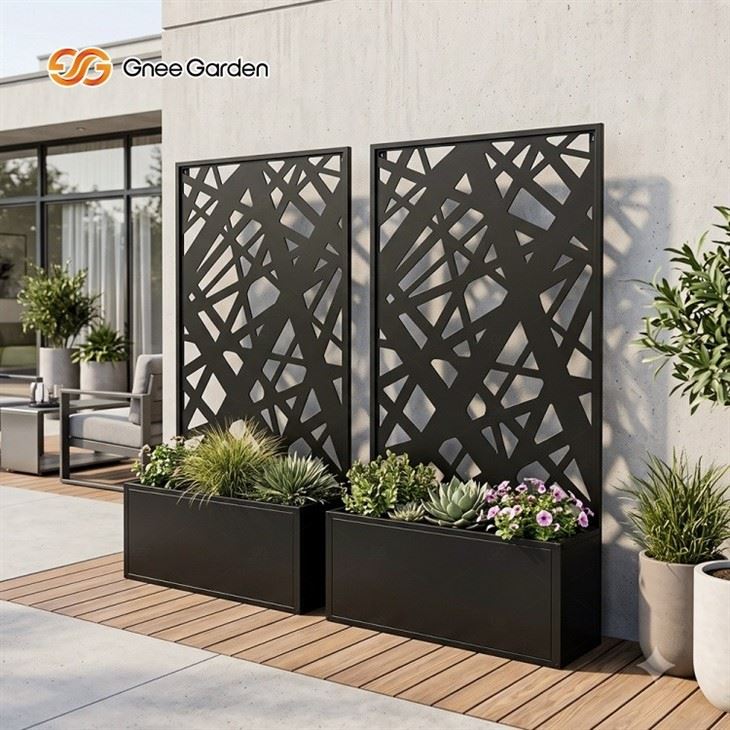 Metal Raised Garden Bed With Irregular Cut‑Out Pattern